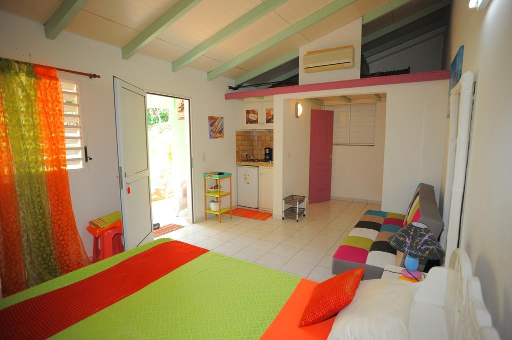 Au Domaine Des Bougainvilliers Villa Sainte-Rose Ngoại thất bức ảnh