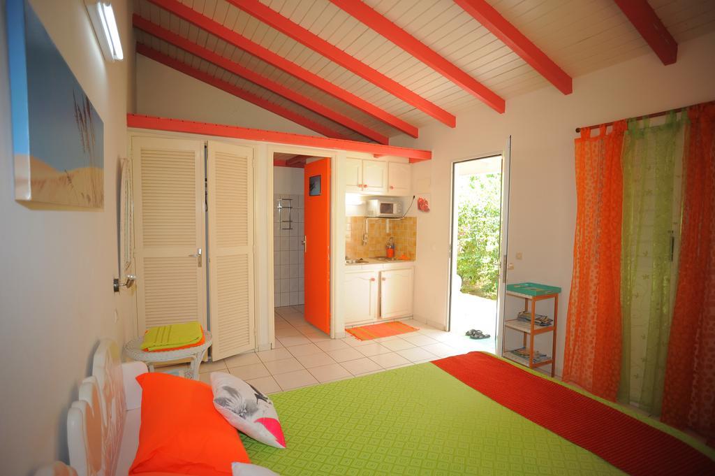 Au Domaine Des Bougainvilliers Villa Sainte-Rose Ngoại thất bức ảnh
